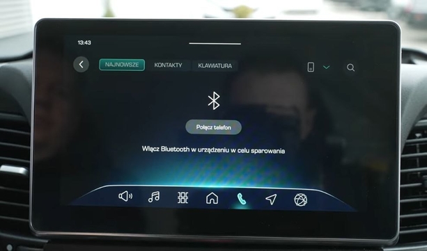 Jak połączyć telefon z IVECO Daily? Bluetooth i Apple CarPlay