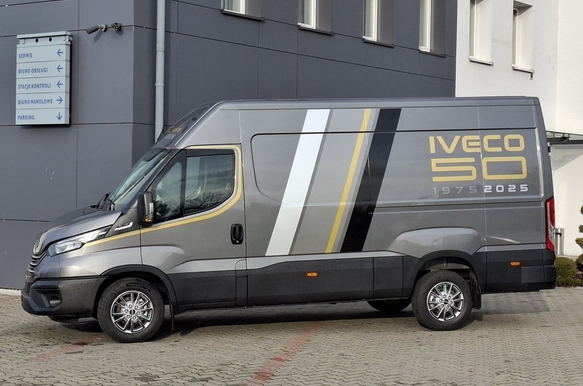 IVECO Daily 35S16A8 V FURGON